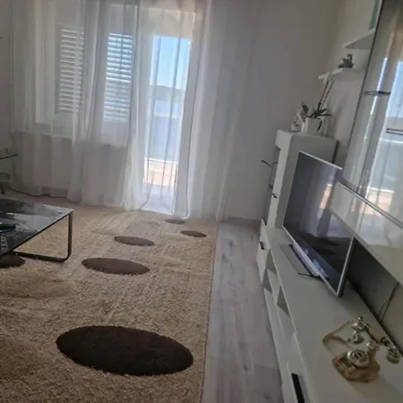 Three-bedroom With Sea View A2 Appartement Trogir
