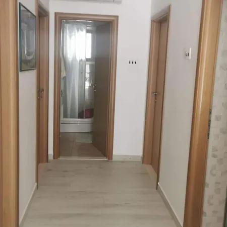 Three-bedroom With Sea View A2 Διαμέρισμα *