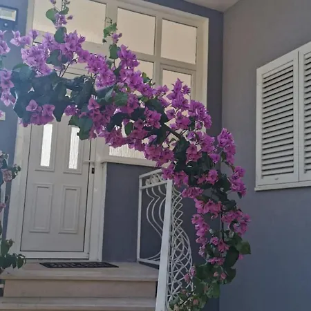 Διαμέρισμα Three-bedroom With Sea View A2