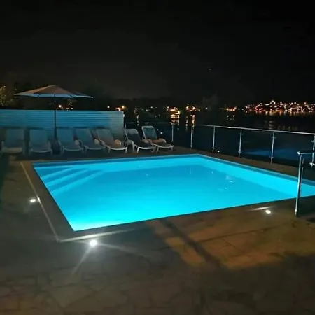 Appartement Three-bedroom With Sea View A2