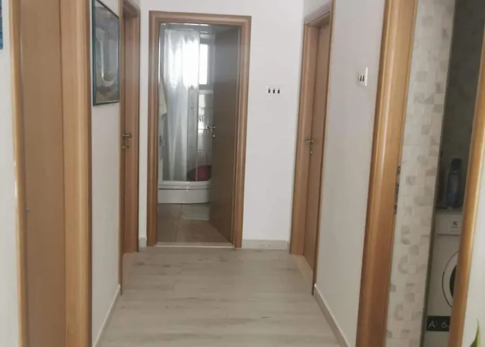 Three-bedroom With Sea View A2 Apartment *