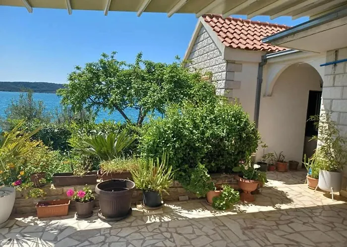 Three-bedroom With Sea View A2 Τρογκίρ