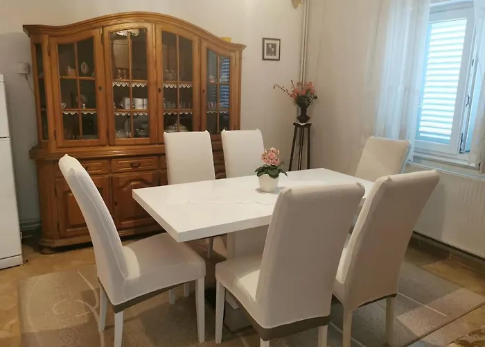 Appartement Three-bedroom With Sea View A2